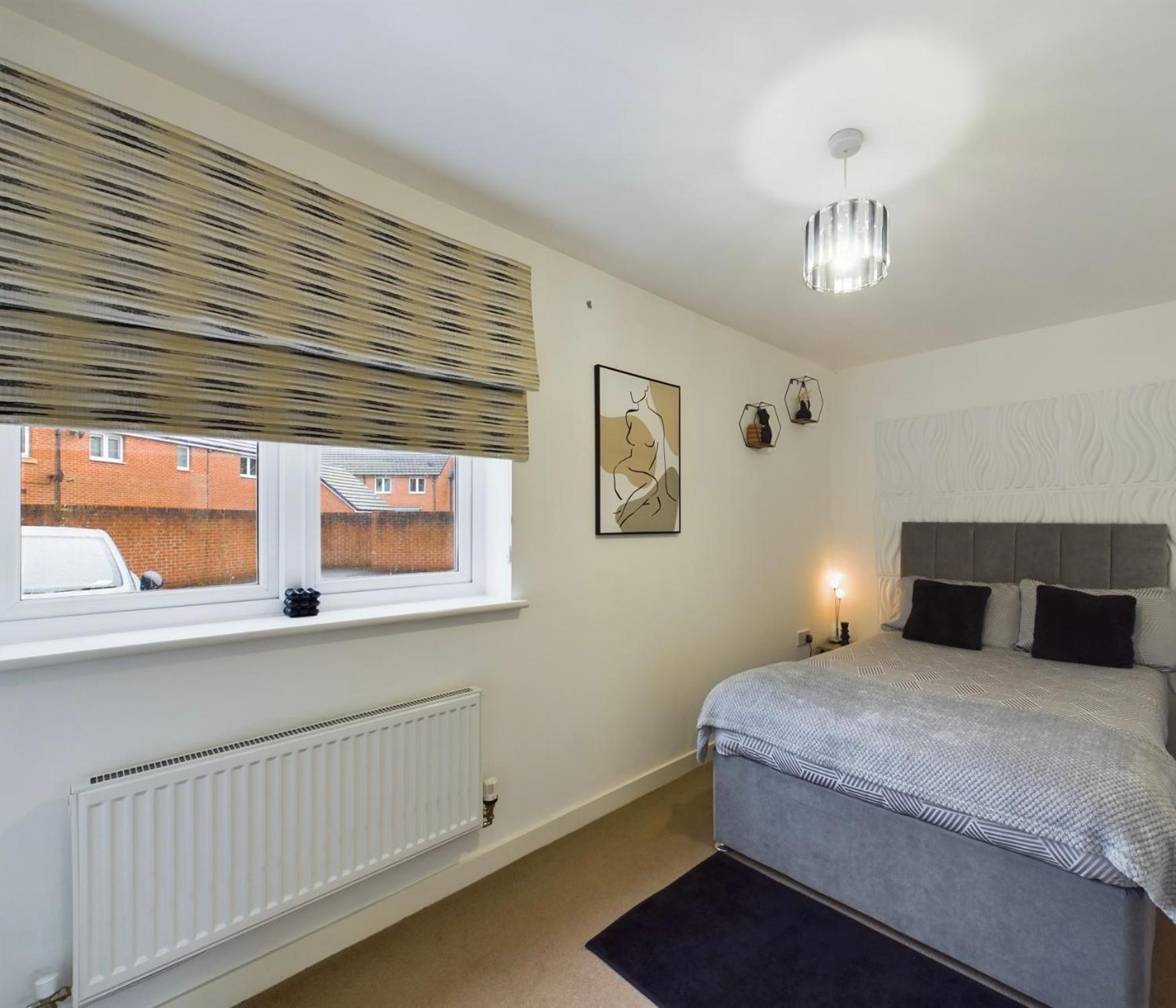 Apartment Modern 2 Bed With Private Parking *